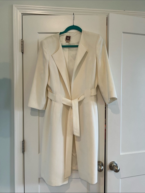 Anne Klein Jackets & Blazers - Anne Klein Cream Belted Trench Coat